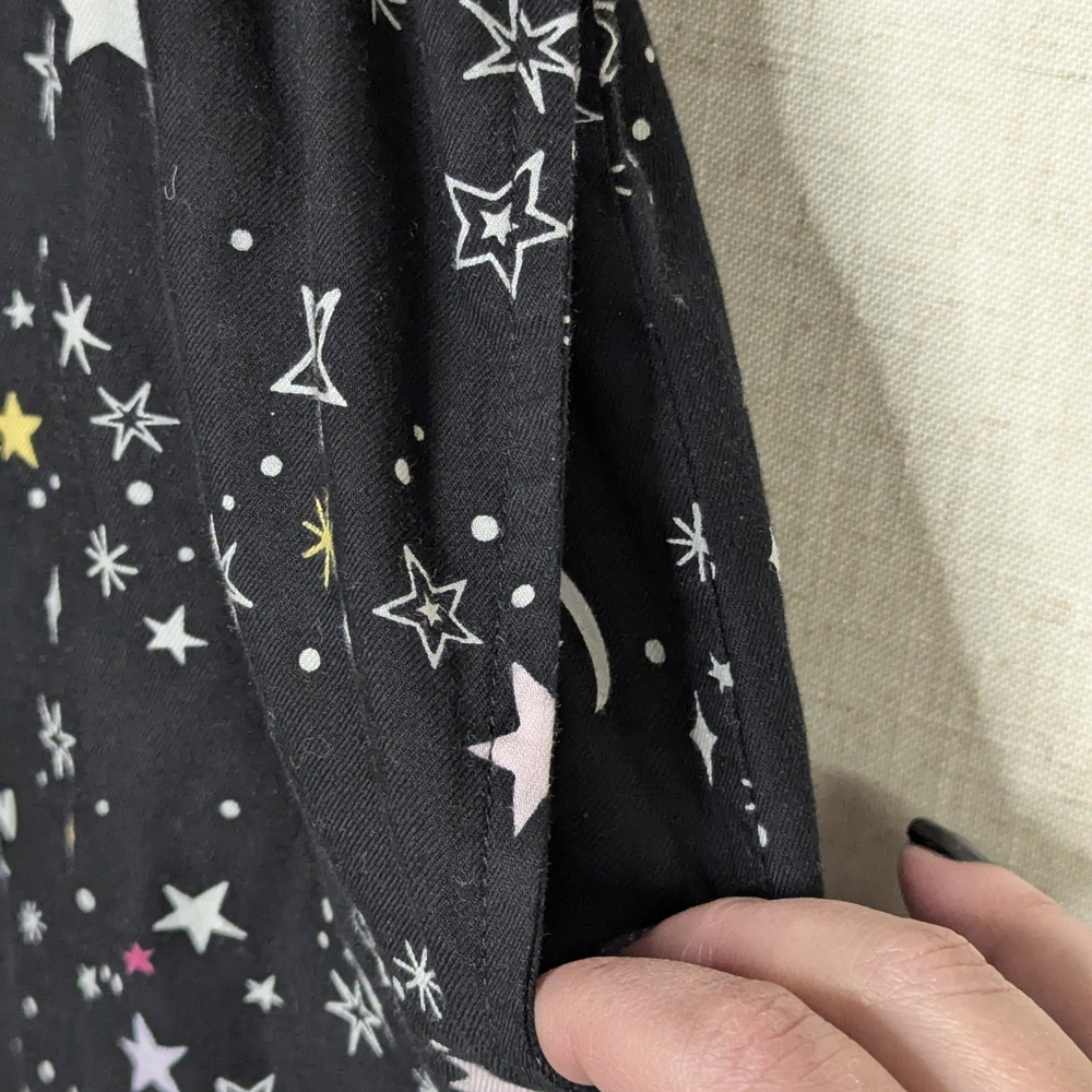 Joyspun Celestial Sleep Shorts Black White Stars Moon Plus Size 3X - Picture 6 of 10